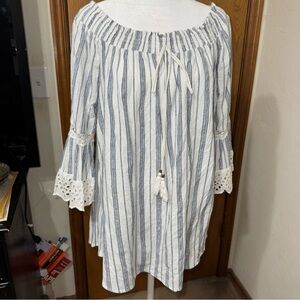 Nostalgia woman’s off the shoulder Blue White striped 3/4 Sleeve Tunic size med